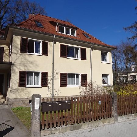 Ferienwohnung Ruth ドレスデン エクステリア 写真