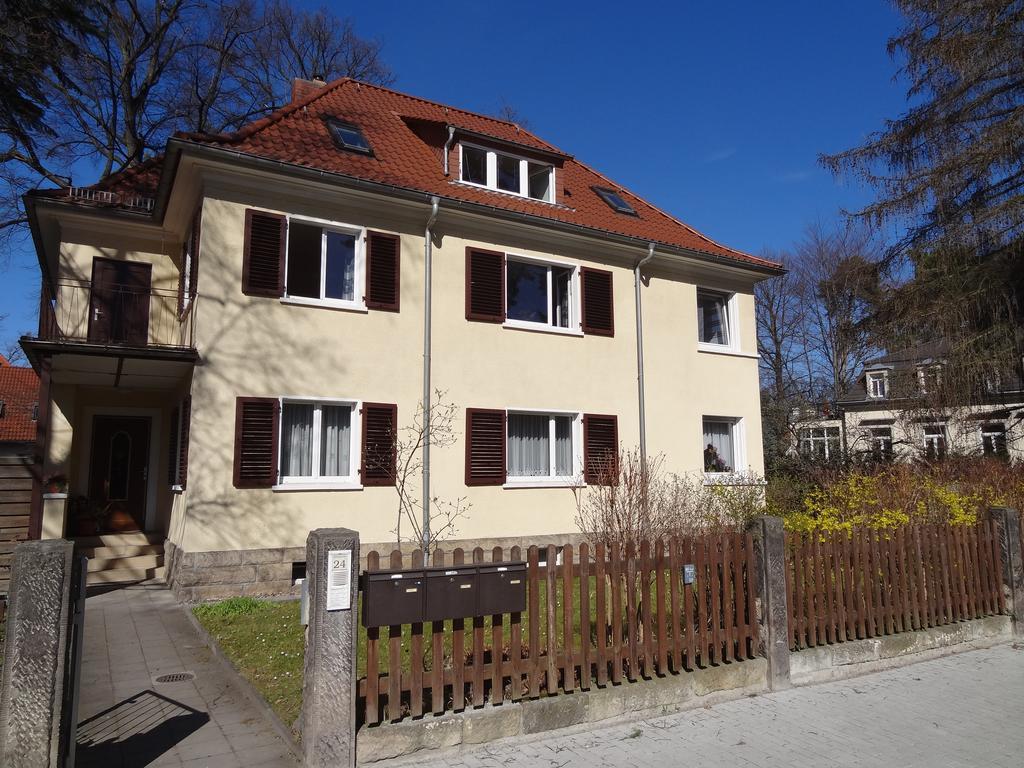 Ferienwohnung Ruth ドレスデン エクステリア 写真