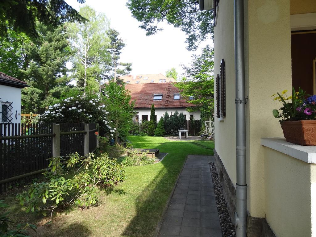 Ferienwohnung Ruth ドレスデン エクステリア 写真